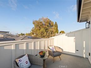 2414 Clark Lane B, Redondo Beach CA 90278
