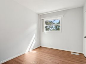 532 Rosecrans Avenue, Manhattan Beach CA 90266