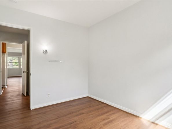 532 Rosecrans Avenue, Manhattan Beach CA 90266