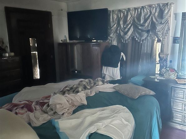 1937 Delta, Los Angeles CA 90026