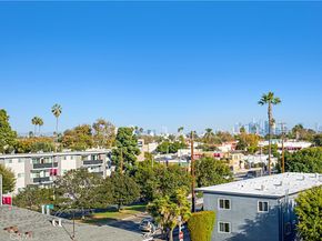 5409 W Wilshire Vista Lane, Los Angeles CA 90019