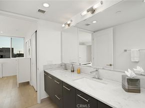 5409 W Wilshire Vista Lane, Los Angeles CA 90019