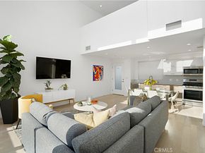 5409 W Wilshire Vista Lane, Los Angeles CA 90019