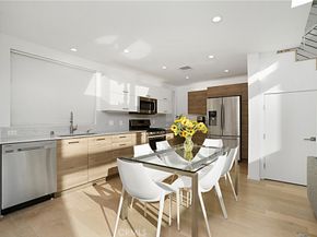 5409 W Wilshire Vista Lane, Los Angeles CA 90019