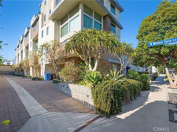 5409 W Wilshire Vista Lane, Los Angeles CA 90019