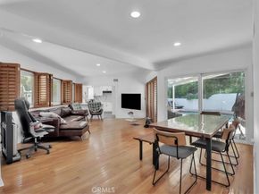 9466 Hidden Valley Place, Beverly Hills CA 90210