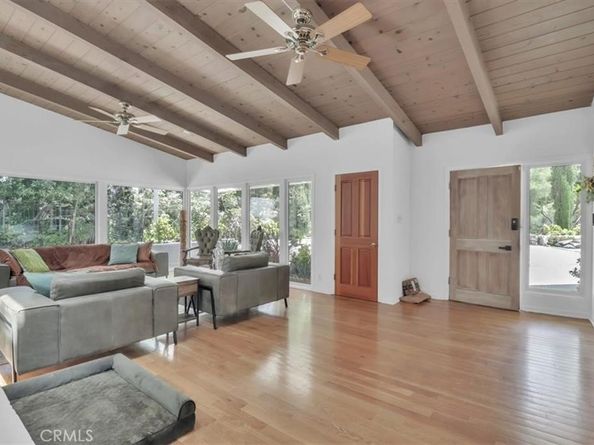 9466 Hidden Valley Place, Beverly Hills CA 90210