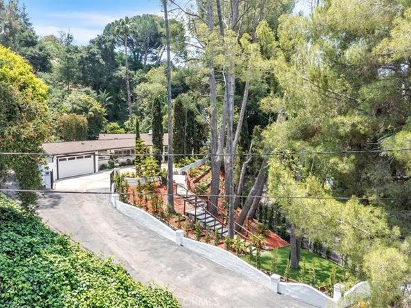 9466 Hidden Valley Place, Beverly Hills CA 90210