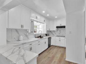 9466 Hidden Valley Place, Beverly Hills CA 90210