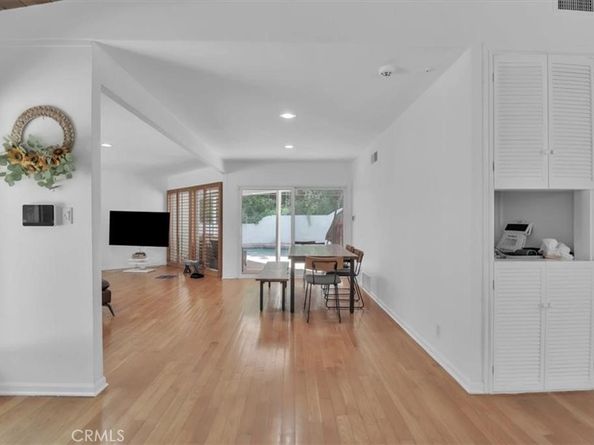 9466 Hidden Valley Place, Beverly Hills CA 90210