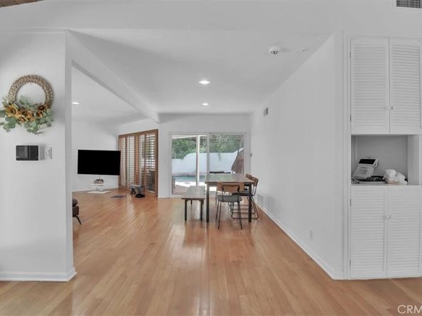 9466 Hidden Valley Place, Beverly Hills CA 90210