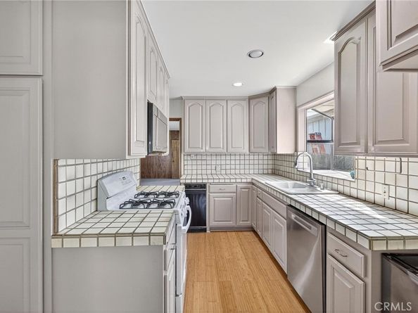 5408 W 122nd, Hawthorne CA 90250