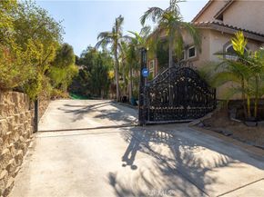 1381 W 11th Avenue, Escondido CA 92029