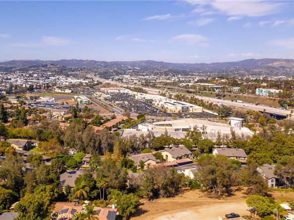 1381 W 11th Avenue, Escondido CA 92029