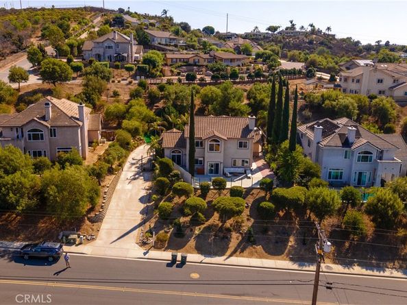 1381 W 11th Avenue, Escondido CA 92029