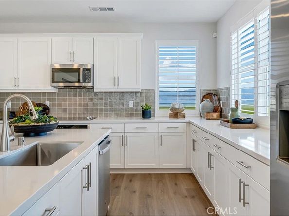 2602 E Hyde Paseo, Ontario CA 91762