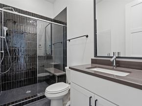 1719 Spyglass DR 1, Austin TX 78746