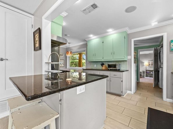 5600 Oak BLVD S, Austin TX 78735