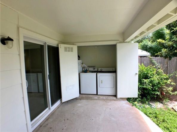 8502 Woodstone DR, Austin TX 78757