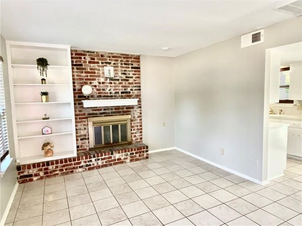 8502 Woodstone DR, Austin TX 78757