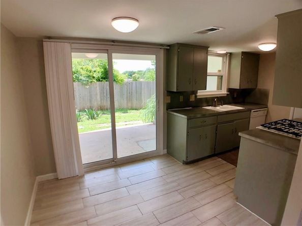 8502 Woodstone DR, Austin TX 78757