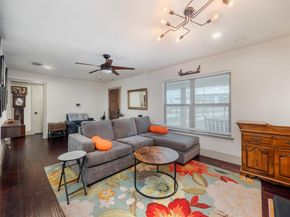 5701 Avenue G, Austin TX 78752