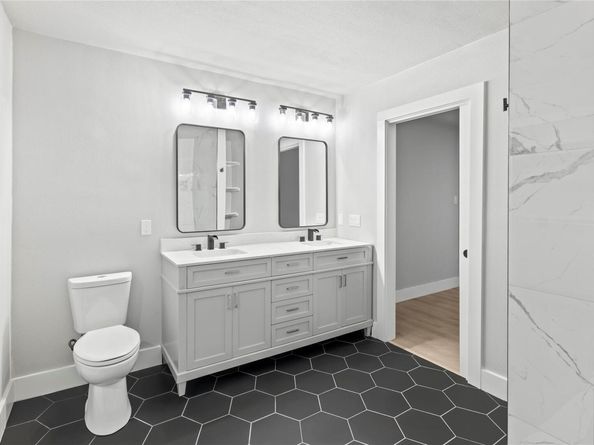 3907 Carmel DR, Austin TX 78721