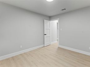 3907 Carmel DR, Austin TX 78721