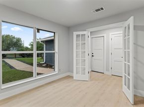 3907 Carmel DR, Austin TX 78721