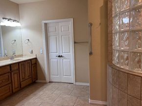1005 Fort Davis ST, Georgetown TX 78633
