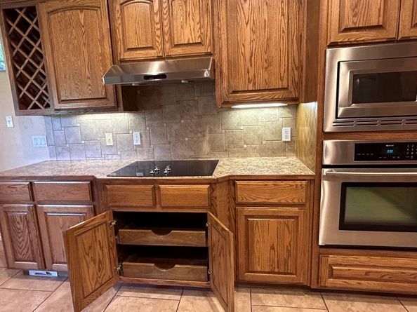 1005 Fort Davis ST, Georgetown TX 78633