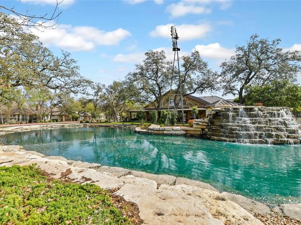 1005 Fort Davis ST, Georgetown TX 78633