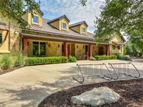1005 Fort Davis ST, Georgetown TX 78633