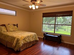 1005 Fort Davis ST, Georgetown TX 78633