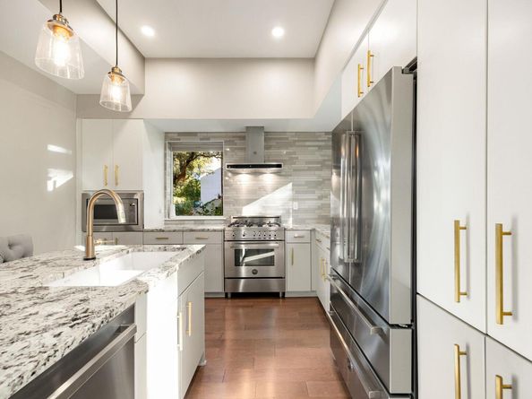 2003 Wilson ST 5, Austin TX 78704