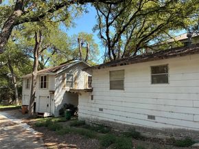 2005 Sharon LN, Austin TX 78703