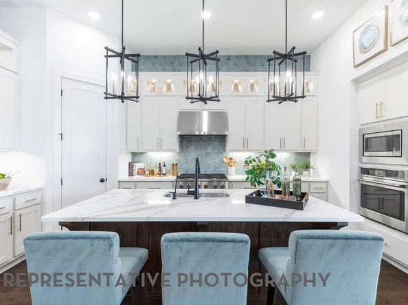 1700 Crimson Sunset DR, Georgetown TX 78628