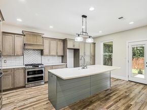 1400 Hargis Creek TRL, Austin TX 78717