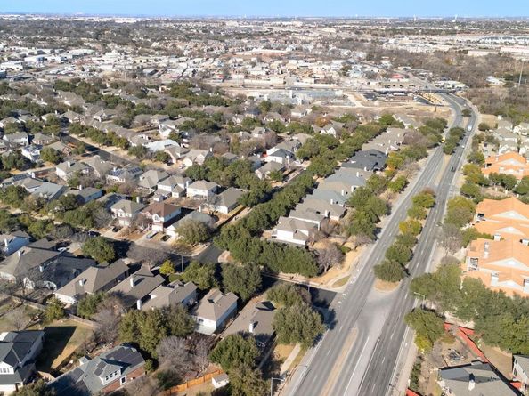 1601 Lynnville TRL, Austin TX 78727
