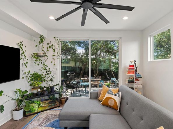 5515 Hudson ST 1, Austin TX 78721