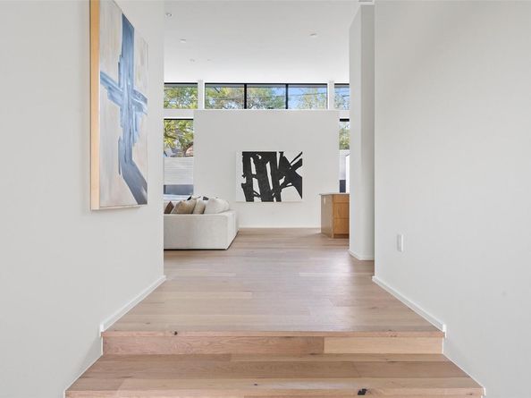 2704 Mountain Laurel DR, Austin TX 78703