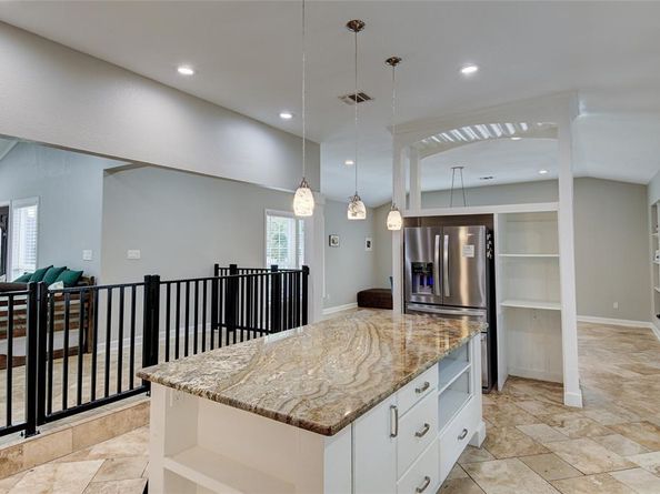 7507 Davy DR, Volente TX 78641