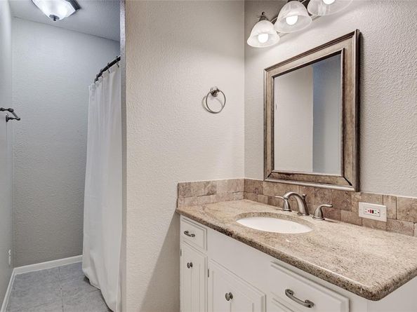 7507 Davy DR, Volente TX 78641