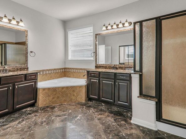 109 Lake Livingston DR, Georgetown TX 78628