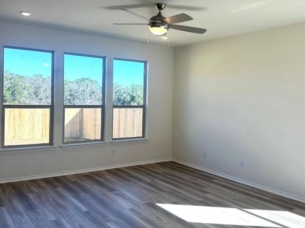 1609 Red Berry PASS, Georgetown TX 78628