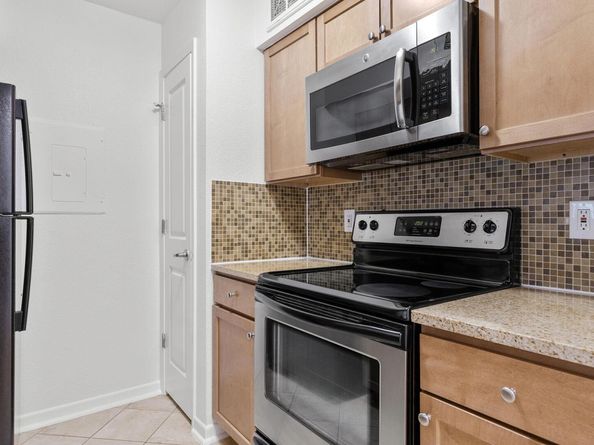 3204 Menchaca RD 710, Austin TX 78704