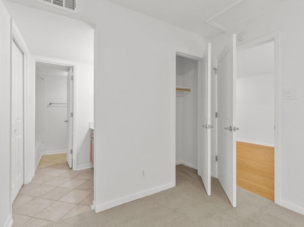 3204 Menchaca RD 710, Austin TX 78704