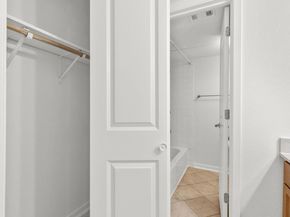 3204 Menchaca RD 710, Austin TX 78704