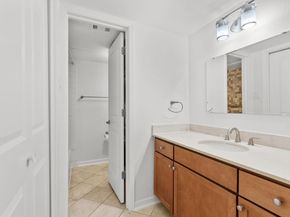 3204 Menchaca RD 710, Austin TX 78704