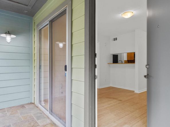 3204 Menchaca RD 710, Austin TX 78704